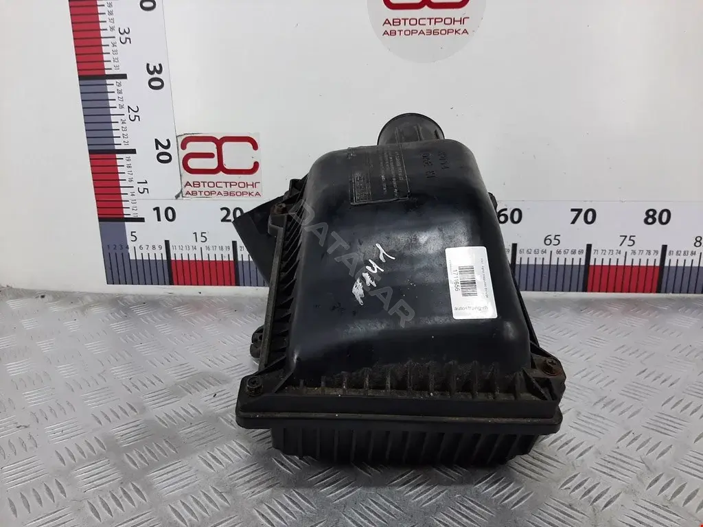 Корпус воздушного фильтра 0K05413320B