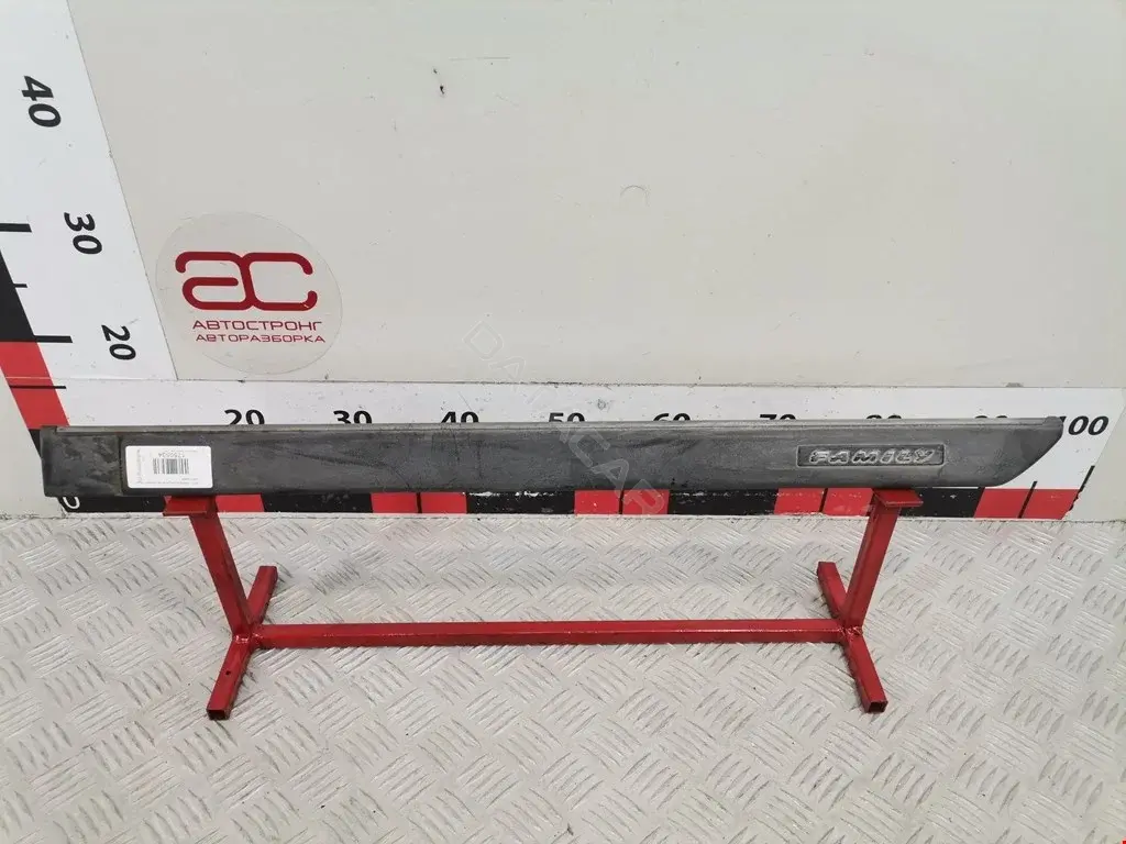Молдинг двери MR915825