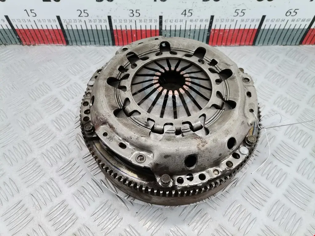 Маховик 045105269B