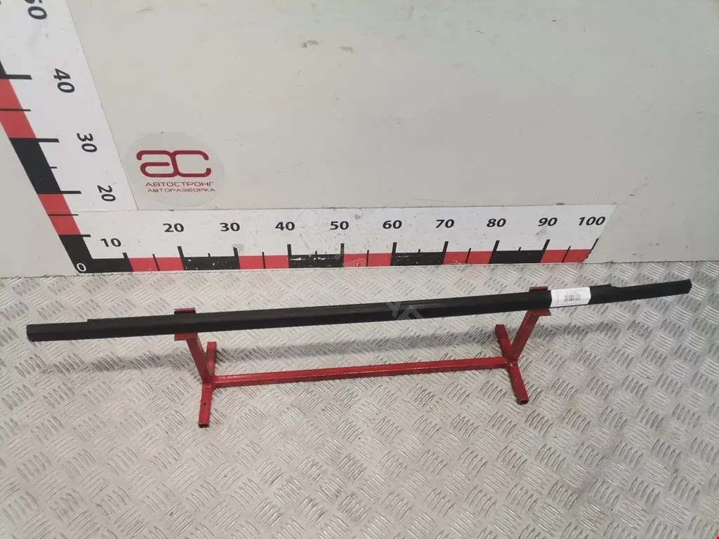 Молдинг двери 82821BU000