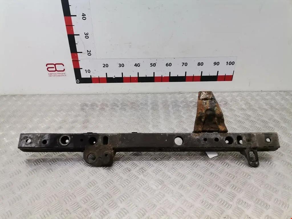 Балка под радиатор 625301KK0B
