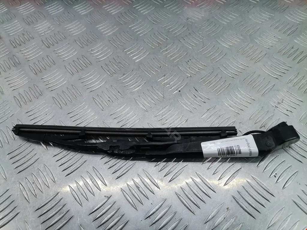 Рычаг стеклоочистителя 3M51R17526AA