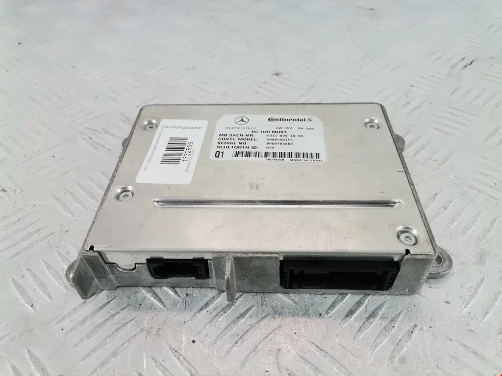 Блок управления телефоном A2118701885, UH06MM01FC