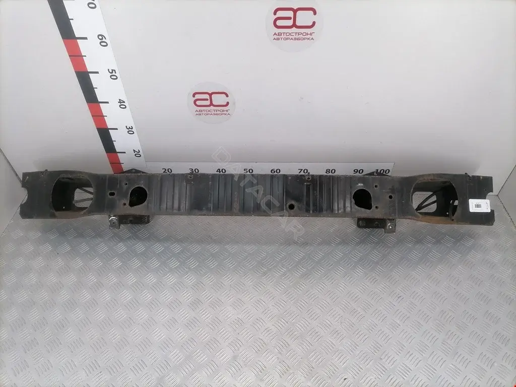 Усилитель бампера DPE000072