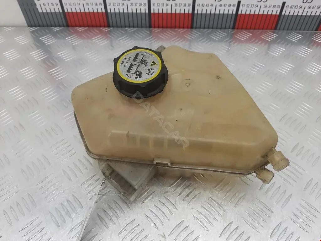 Расширительный бачок 8V218K218BB, N05001A200