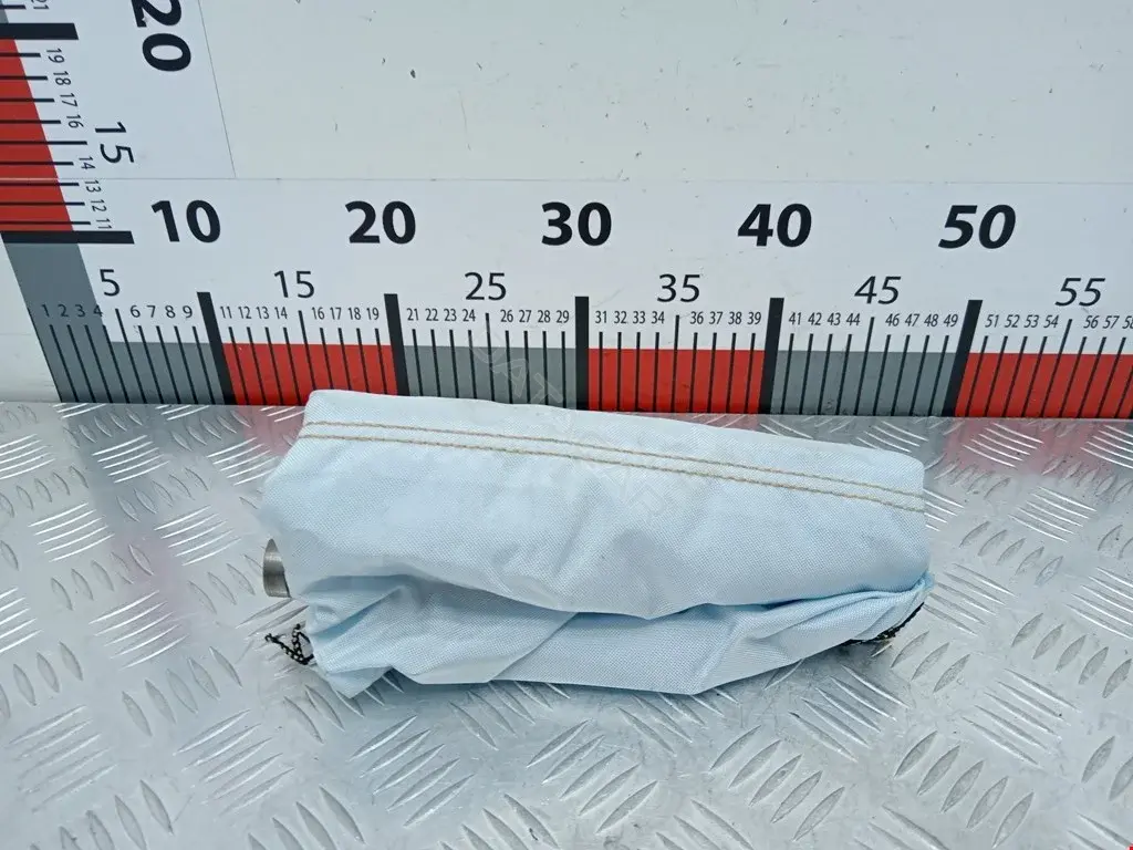 Подушка безопасности 1738928