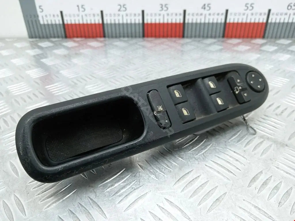 Блок управления стеклоподъемниками 6554ER, 96468704XT, BSG70860006