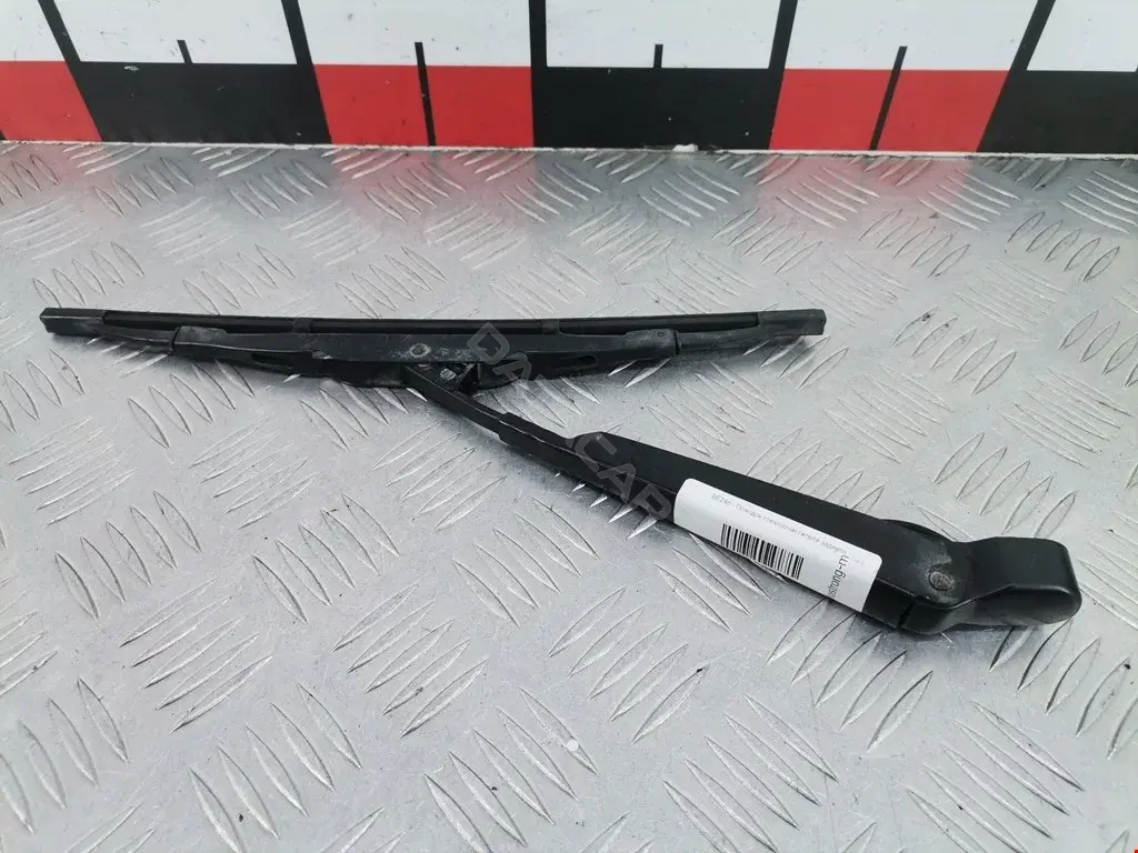 Рычаг стеклоочистителя 3M51R17526AA