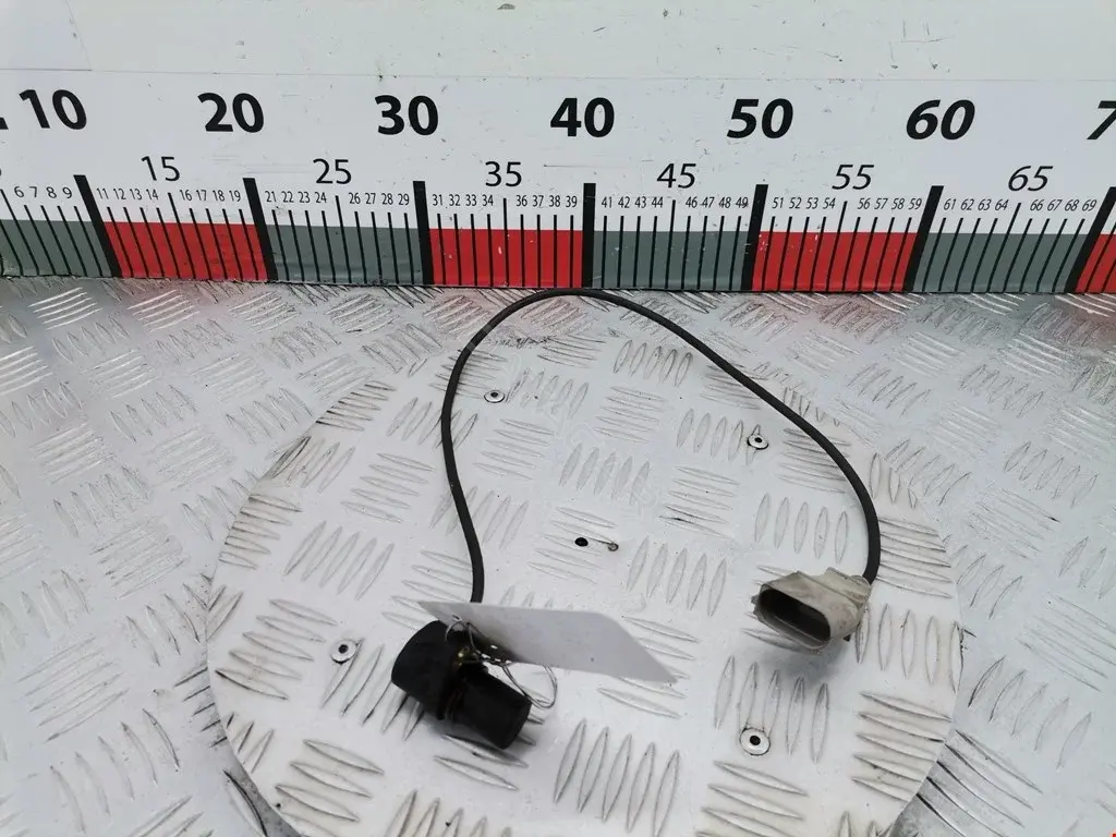 Датчик коленвала 0024010692, 0261210148, 06A906433C