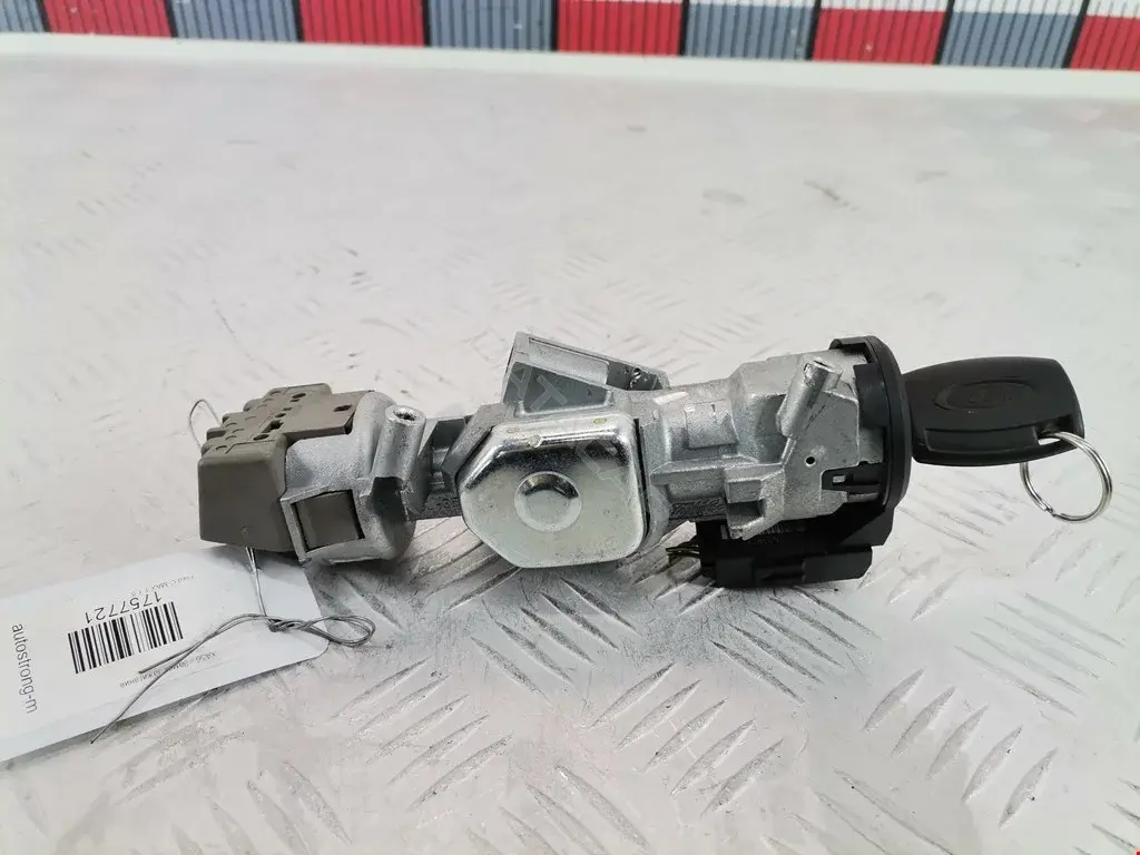 Замок зажигания 3M513F880AA