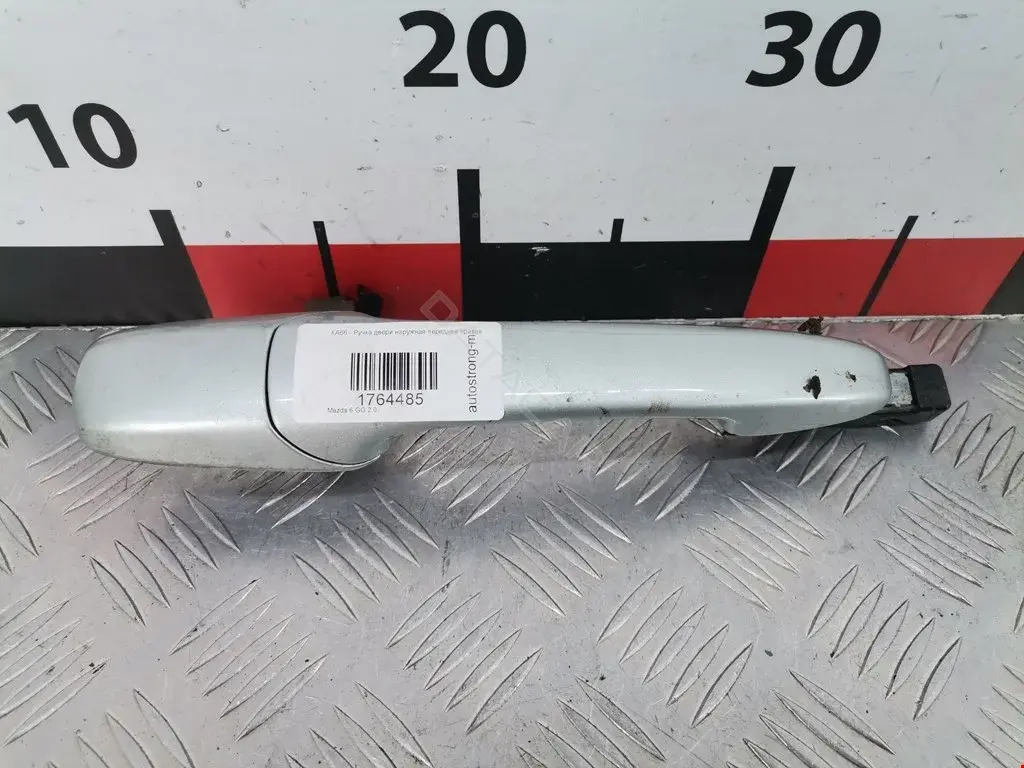 Ручка двери GJ6A58410D