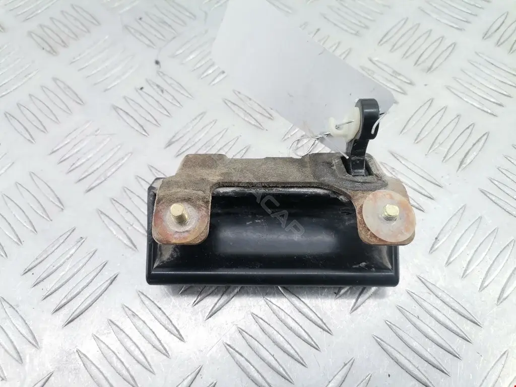 Ручка крышки багажника MR135687
