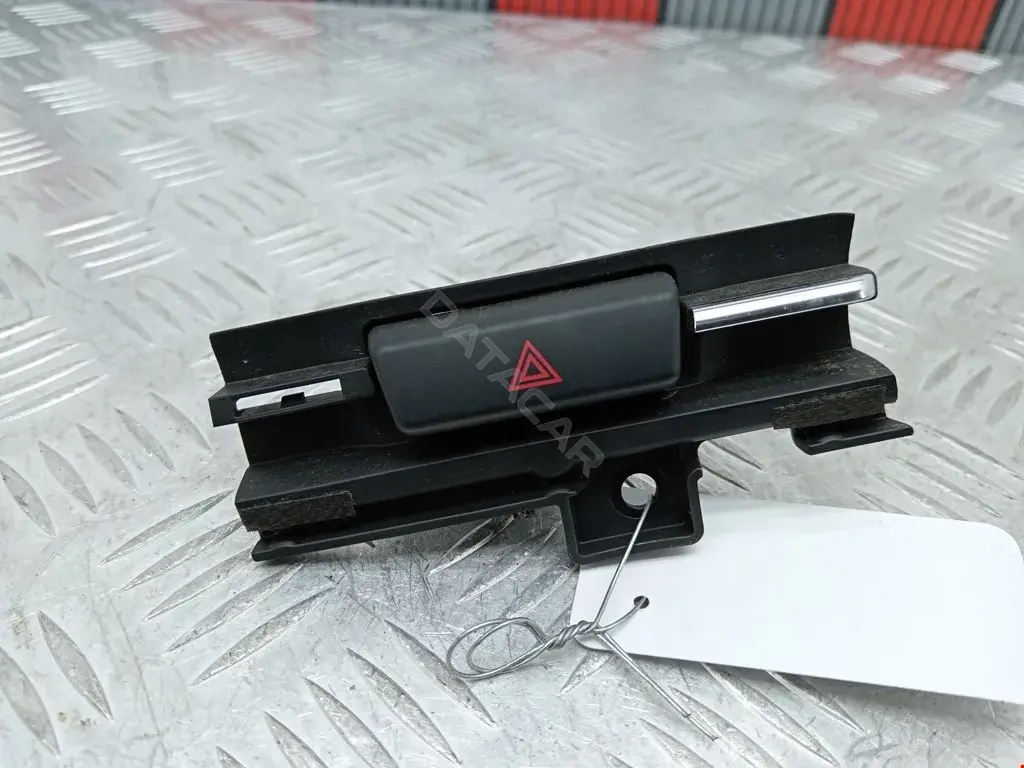 Кнопка аварийки DA6A664H0