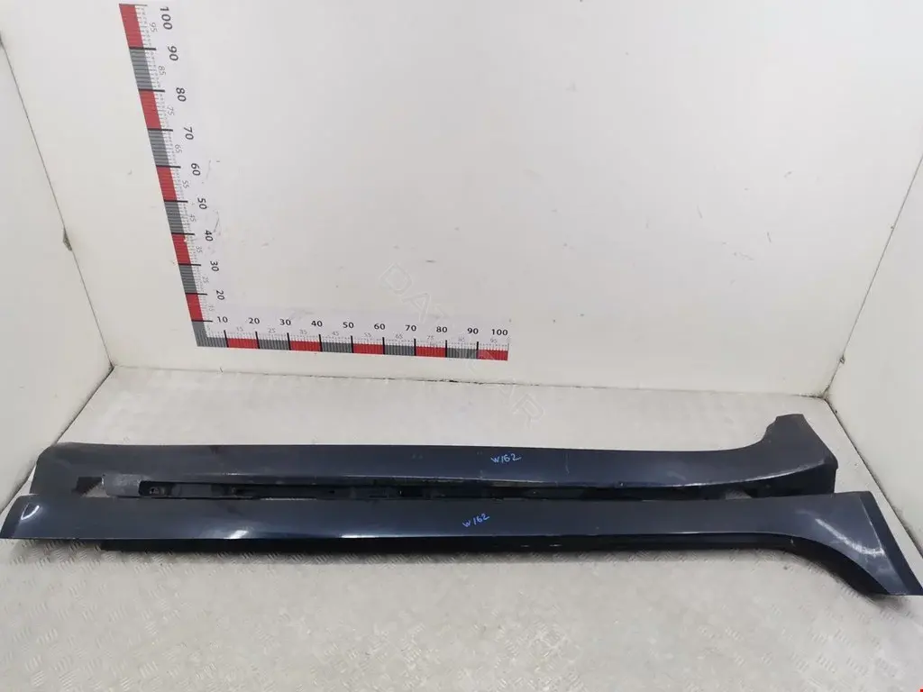 Накладка на порог C2Z5443XXX