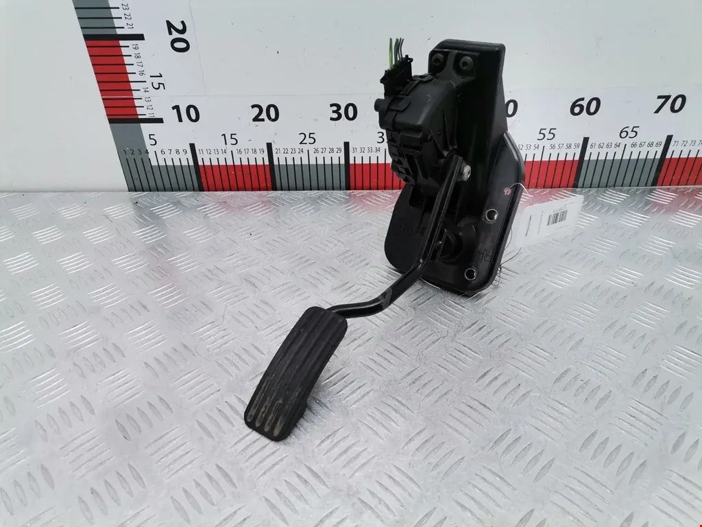 Педаль газа 6PV00873706, 8X239F832B