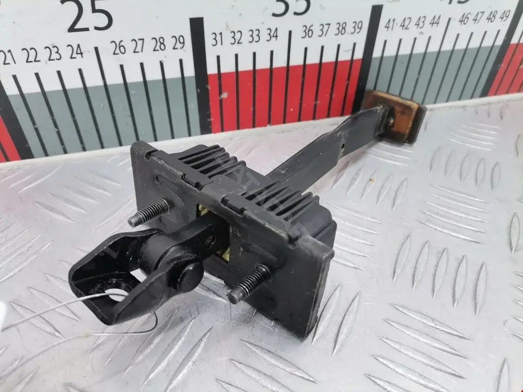 Ограничитель двери 9X2327200BA