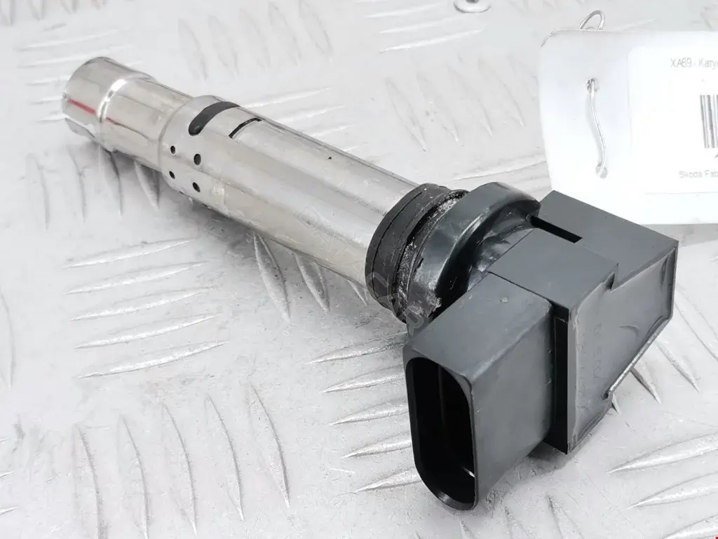 Катушка зажигания 00408, 032905100A, 032905100B