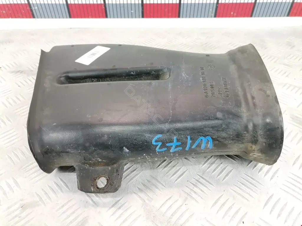 Воздухозаборник A9705280108
