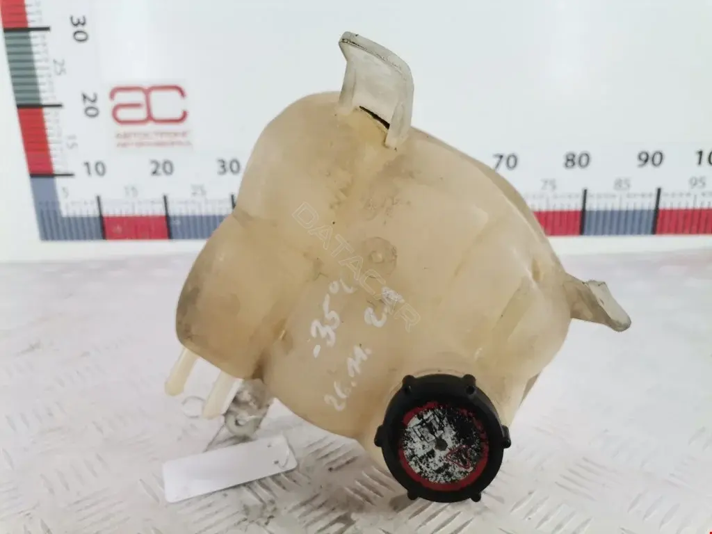 Расширительный бачок 4548391, YC158A080AE