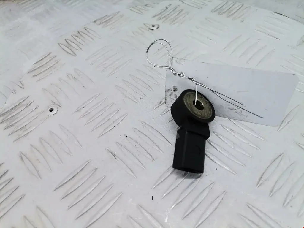 Датчик детонации 0261231146, 030905377C, 0907001