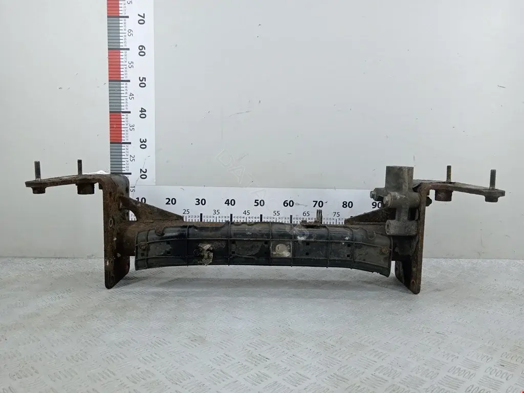 Усилитель бампера 1915299
