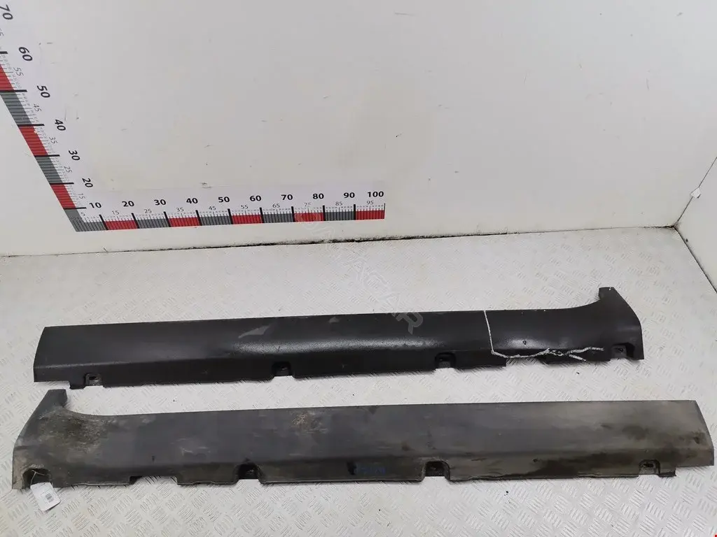 Накладка на порог 8V41S10154AC