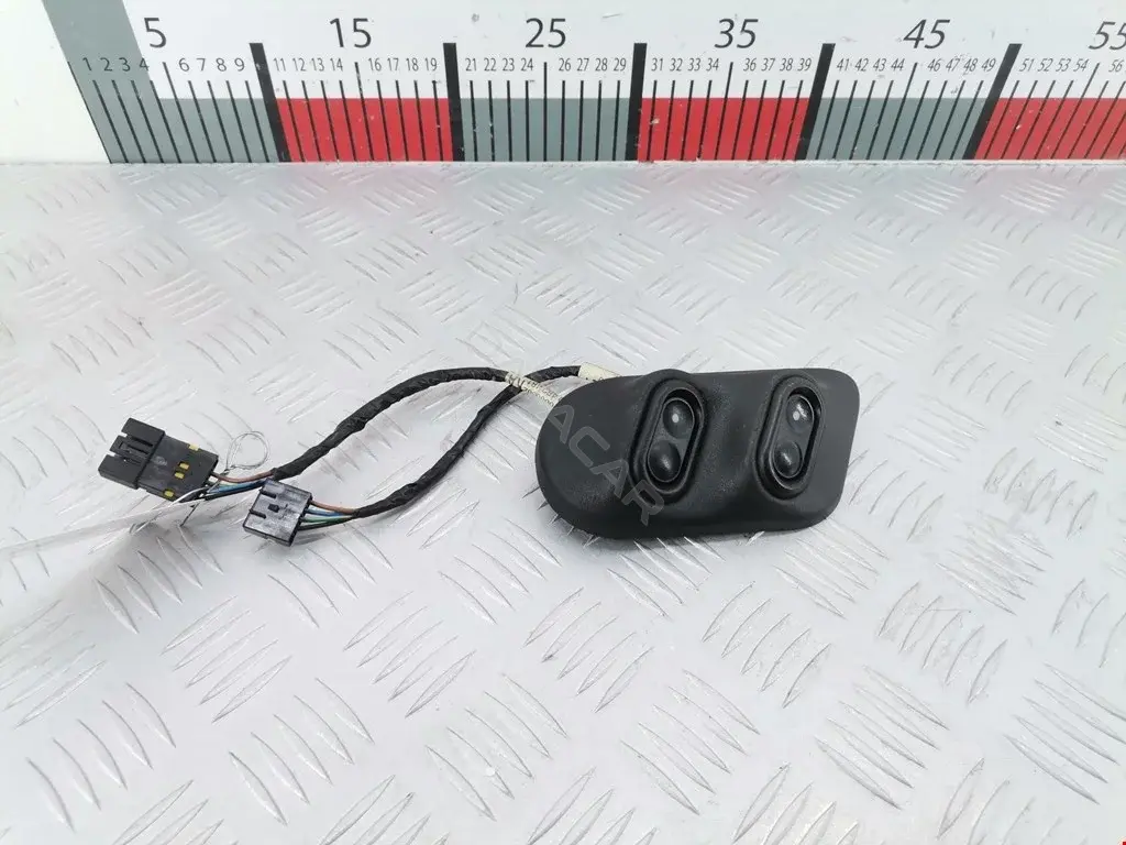 Блок управления стеклоподъемниками 90433889, 90482203L