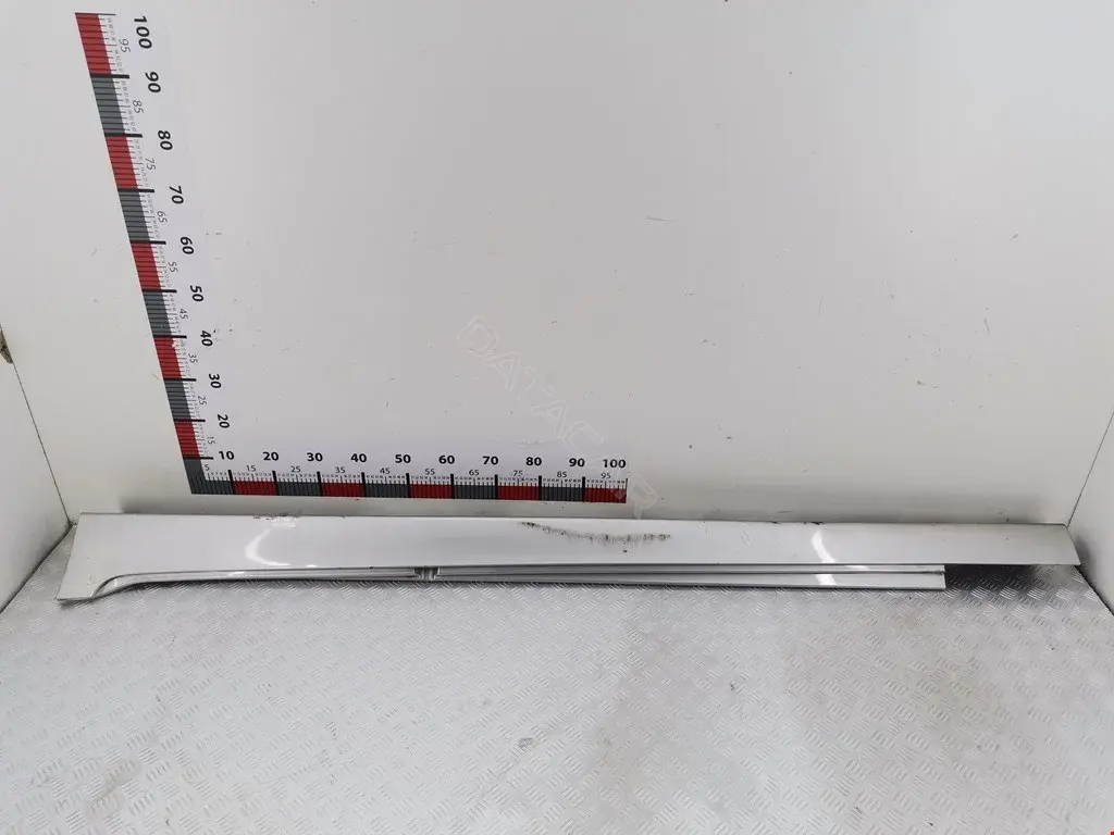 Накладка на порог 51777262663
