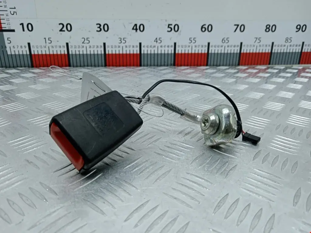 Замок ремня безопасности 72117243274, 7243274