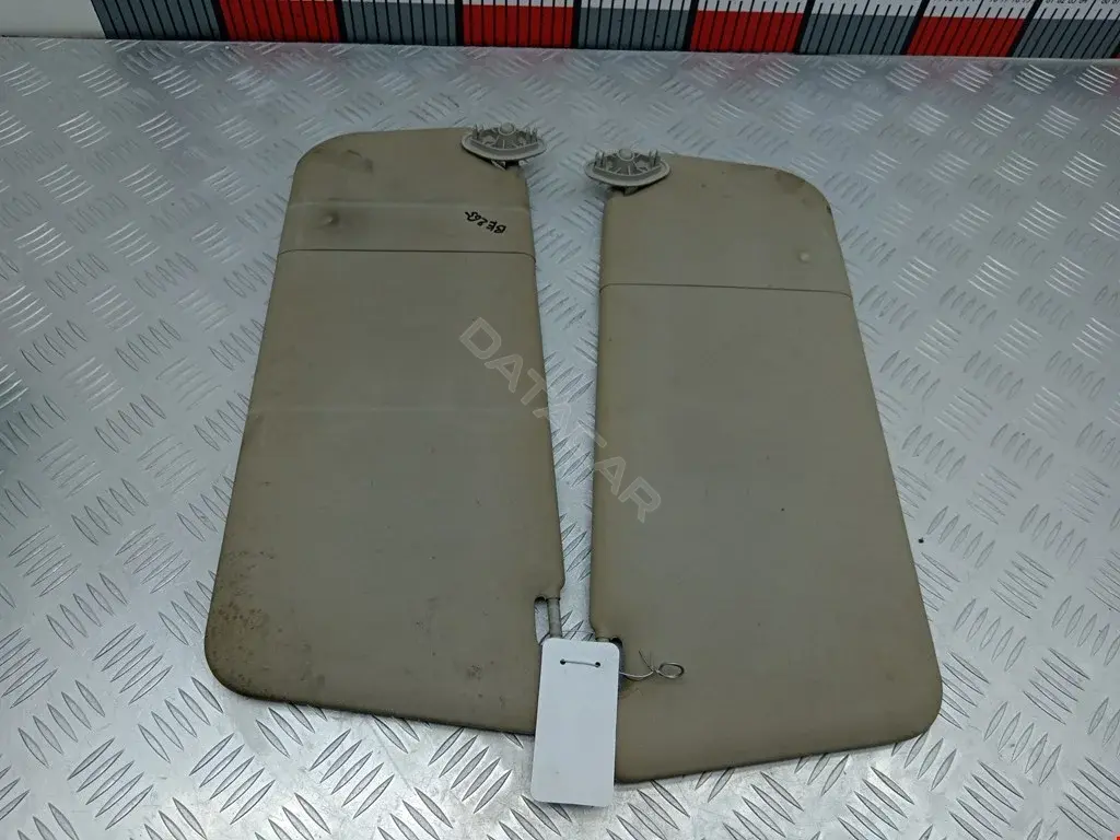Козырек солнцезащитный 8143SL