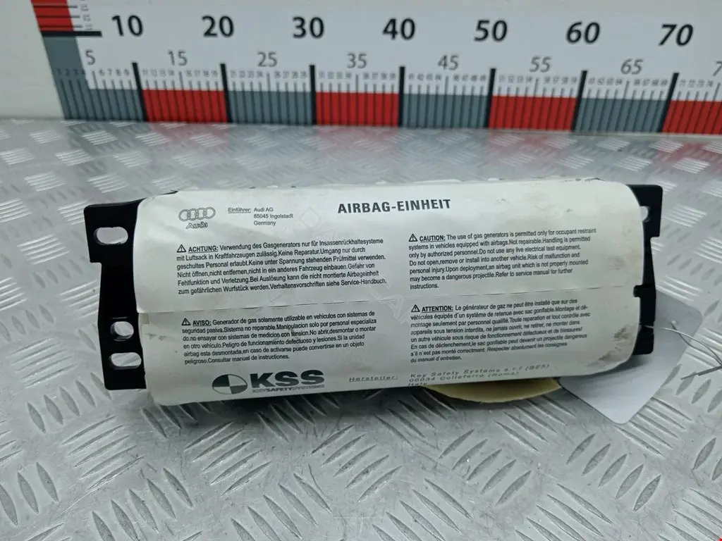 Подушка безопасности 8T0880204F