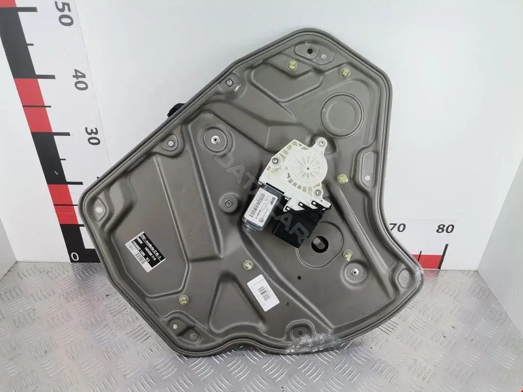 Стеклоподъемник 01SKV447, 130048017, 1Z0839461