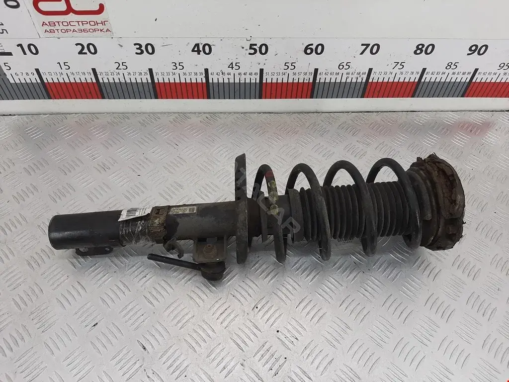 Стойка передняя 6Q0413031BN, 6Q0413031BR, G32521LR