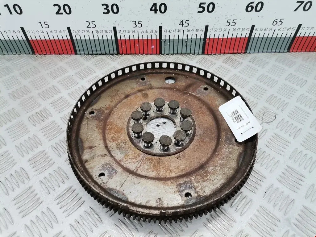 Маховик 1275370