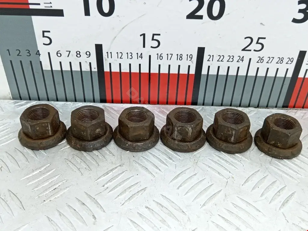 Гайка колеса M18X1.5