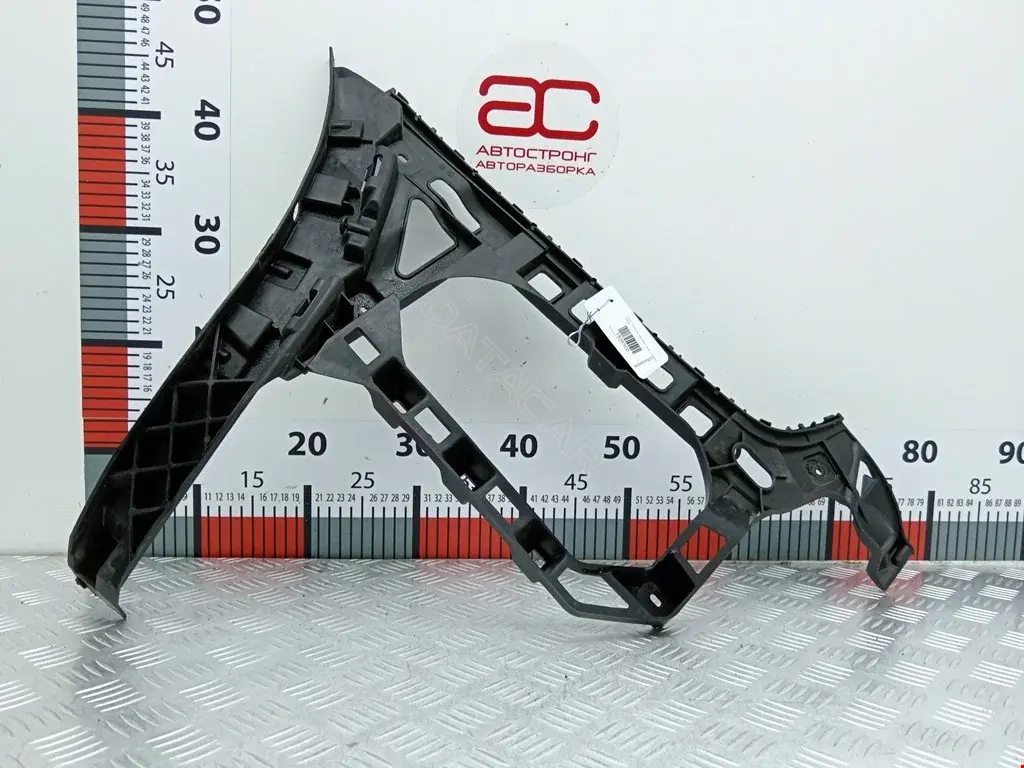 Кронштейн-направляющая бампера 3C8807393, 3C8807393A, 3C8807393B