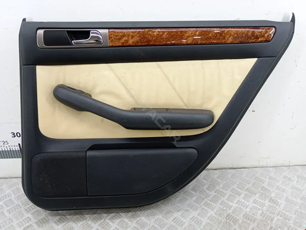 Дверная карта 4B0967306, 4B5867304