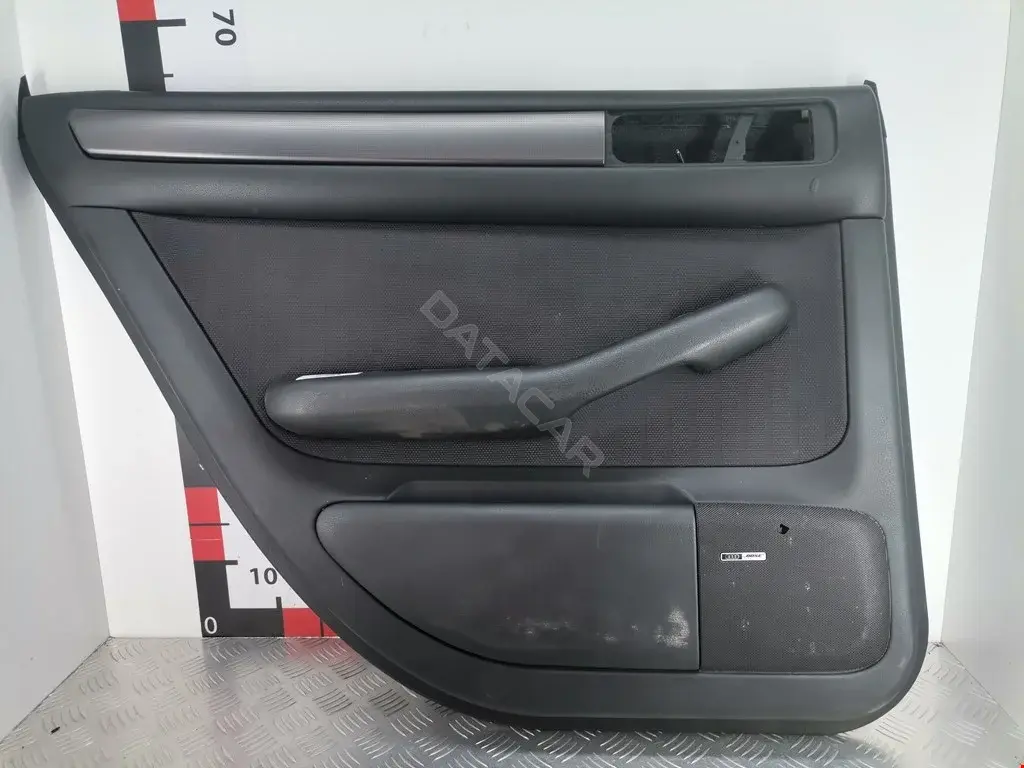 Дверная карта 4B0867303, 4B0867305