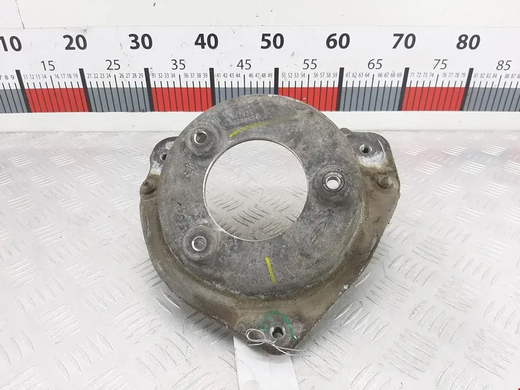 Опора амортизатора 352719