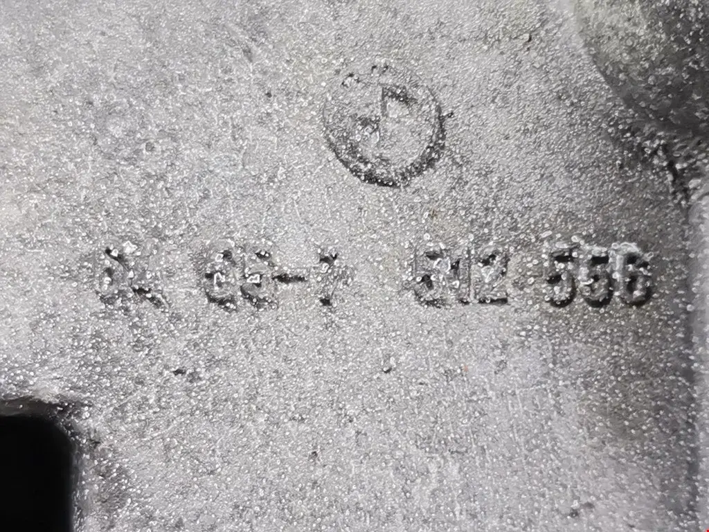 Кронштейн компрессора кондиционера 64551432237, 64551740723, 64557512556
