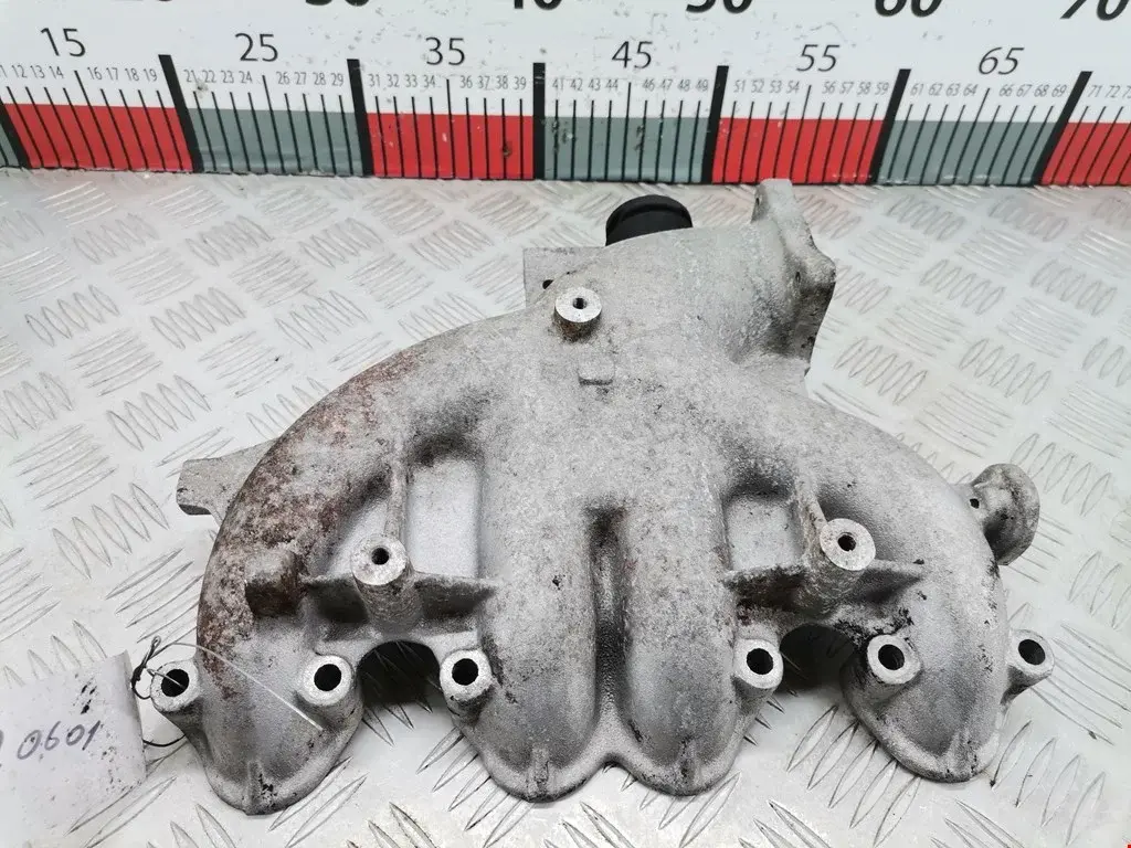 Коллектор впускной 03G129713, 03G129713C