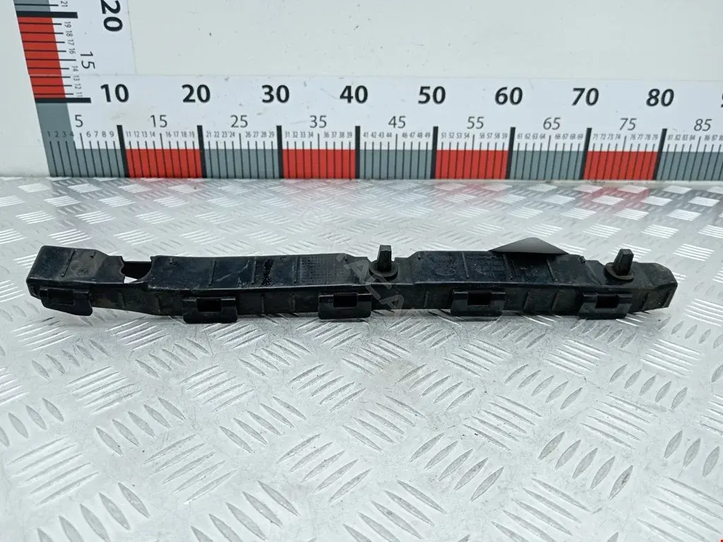 Кронштейн-направляющая бампера 1AI310NN0RR, 3176962, 866142S000