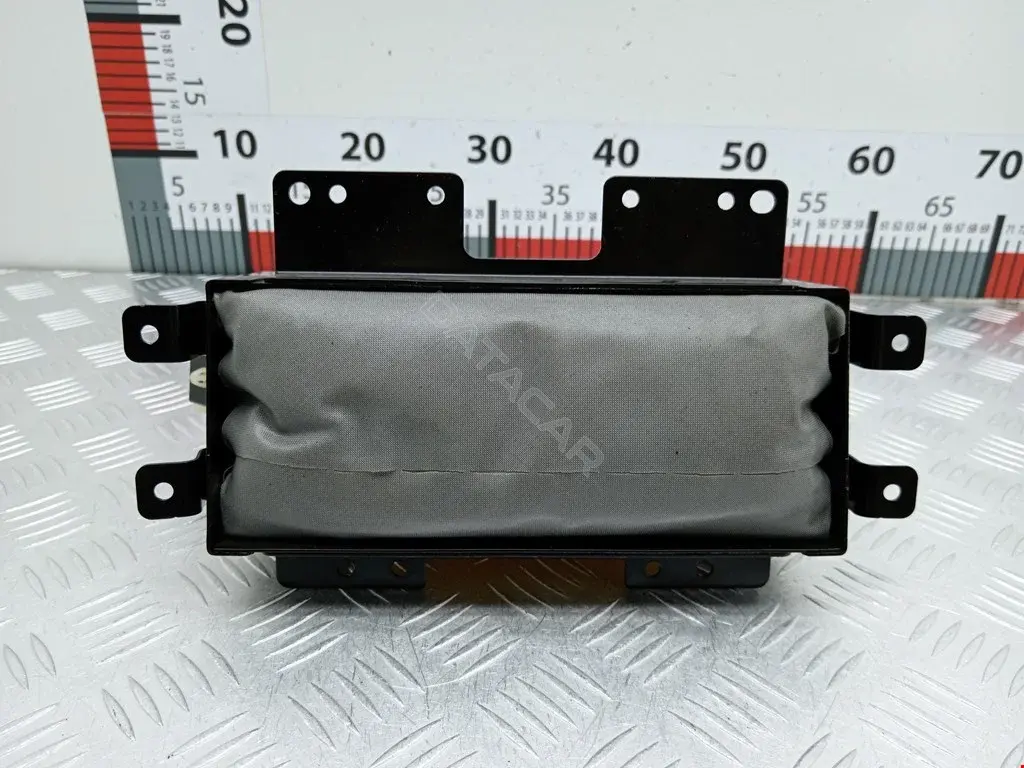 Подушка безопасности TB84101D