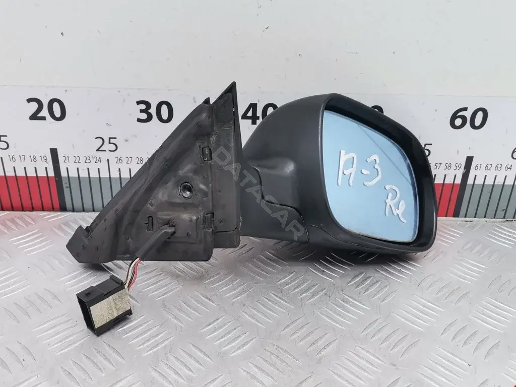 Наружное зеркало 8L1858500