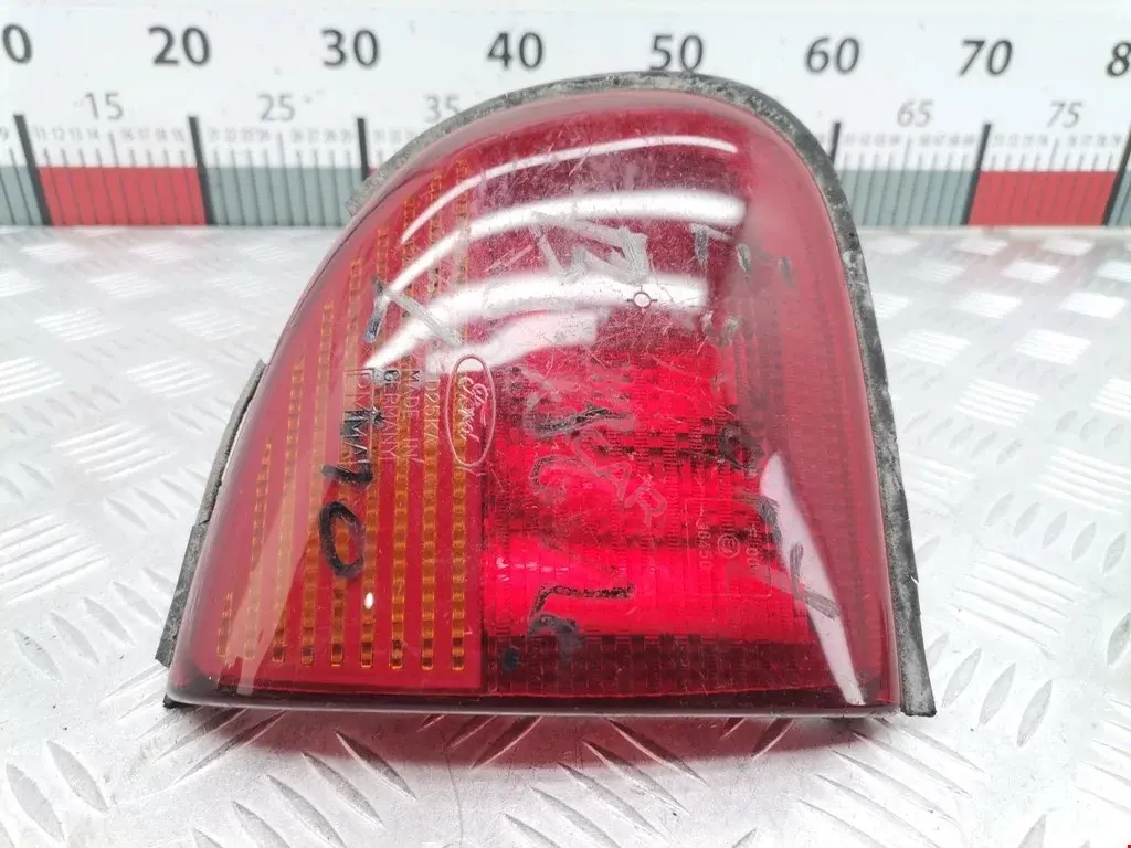 Задние фонари 93AG15K258
