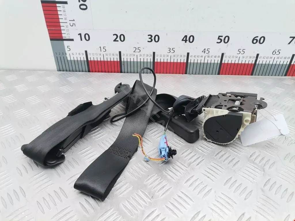Ремень безопасности 34003899, 8974A0