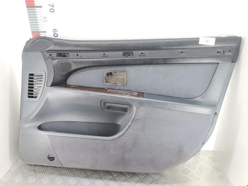 Дверная карта 4D0867106