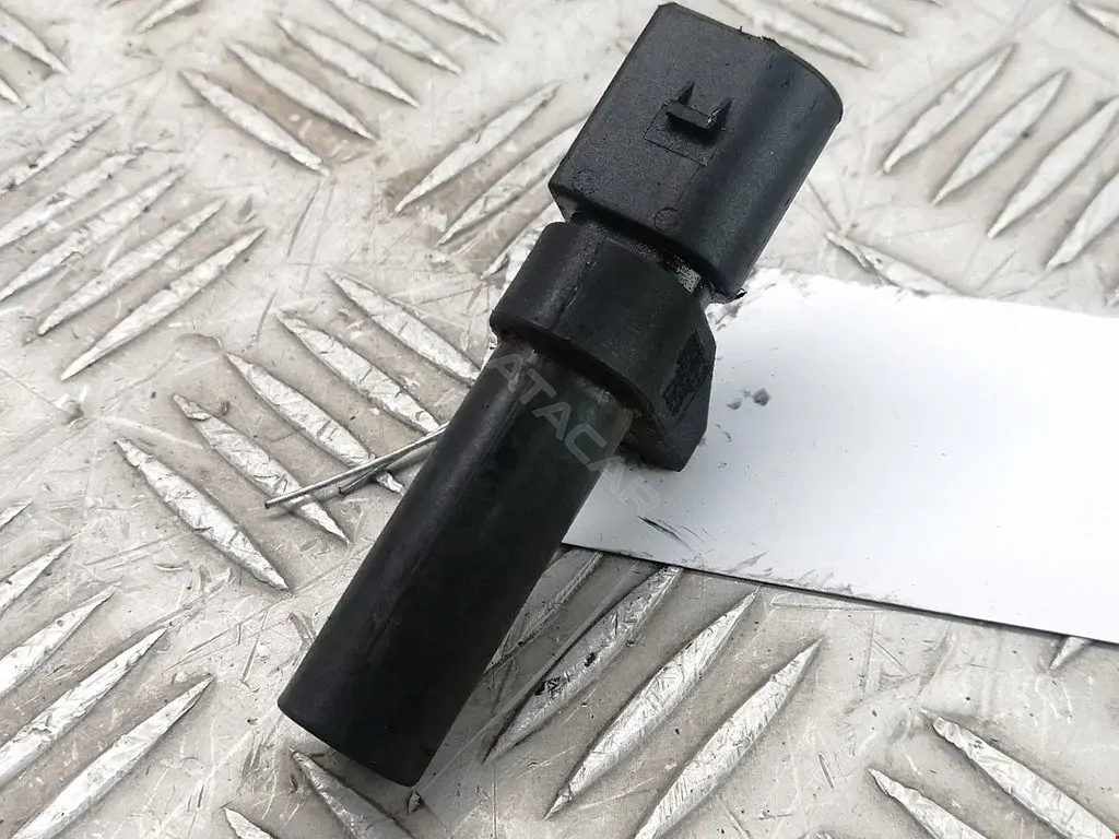 Датчик коленвала 0031532828, 0148990007, 0217031