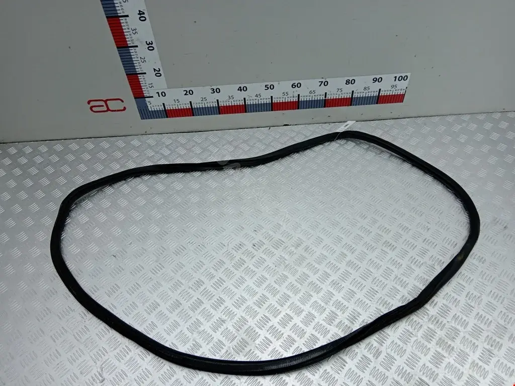 Уплотнитель двери 3T5867367
