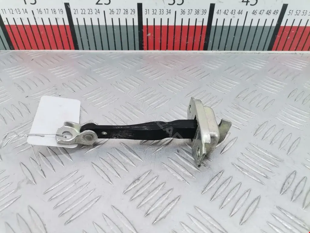 Ограничитель двери 5732A094